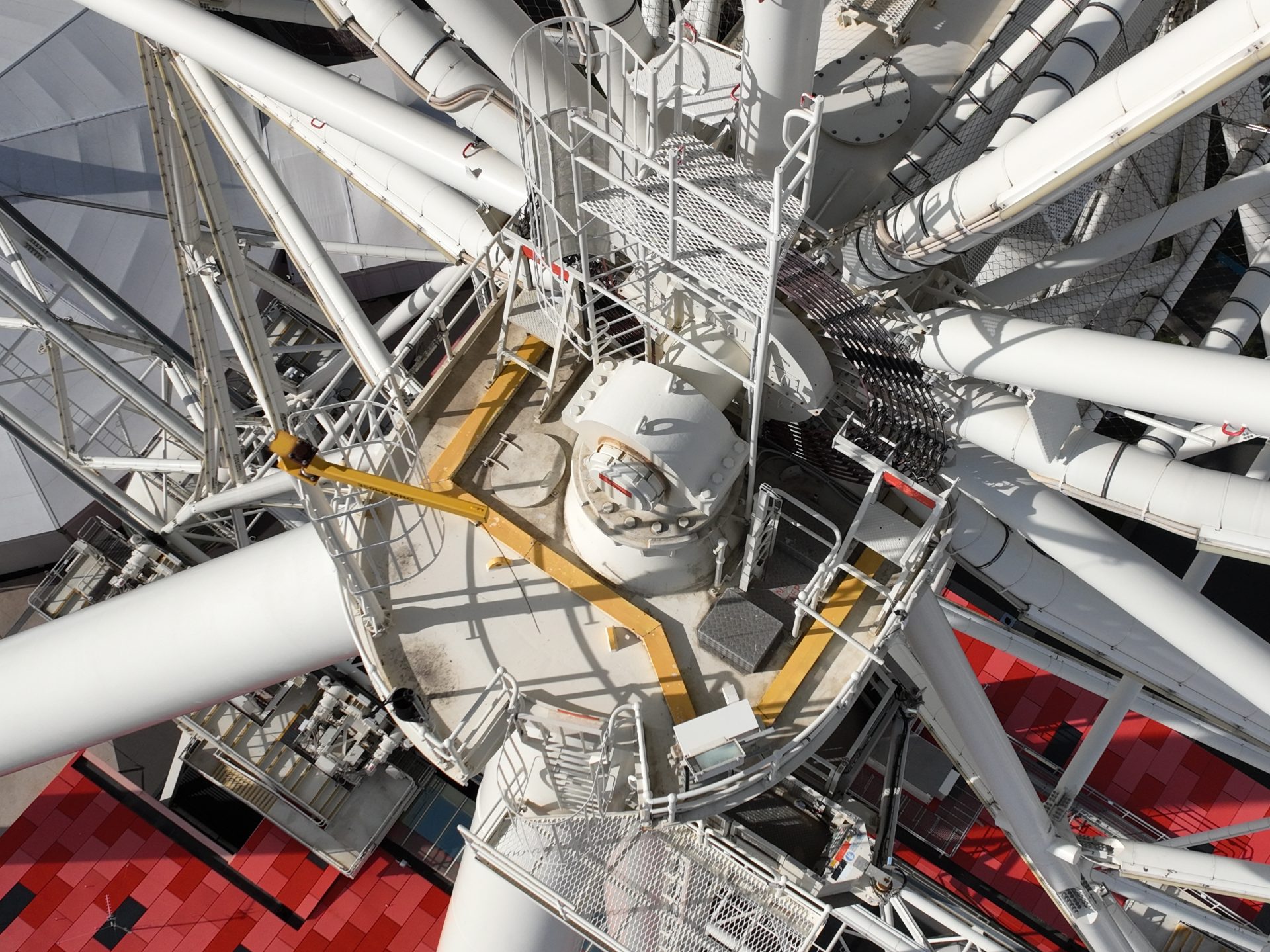 Image of ferris wheel motor. Aidaptive Consulting offers pre purchase evaluation: assest condition and ownership capability